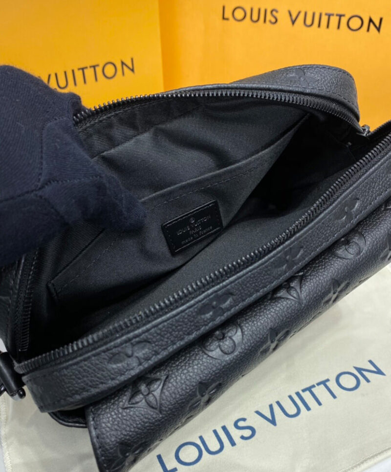 Louis Vuitton Steamer Messenger M57307 Black